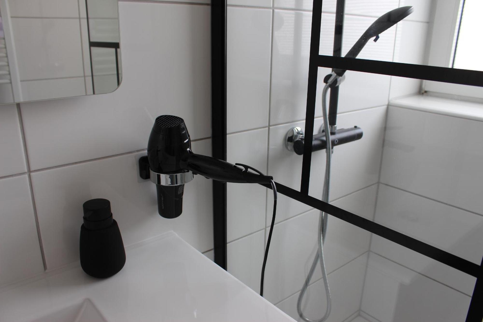 Apartment 1 In Dreizimmer Innenstadt Ferien
